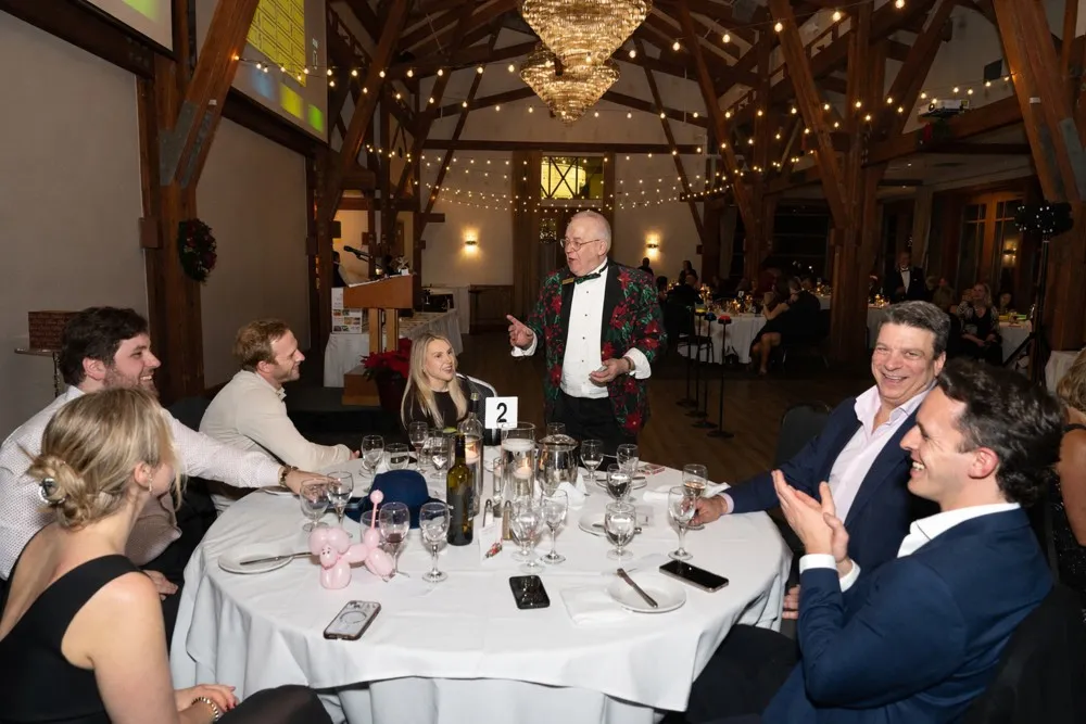 Rick Mearns Corporate Close-up magician