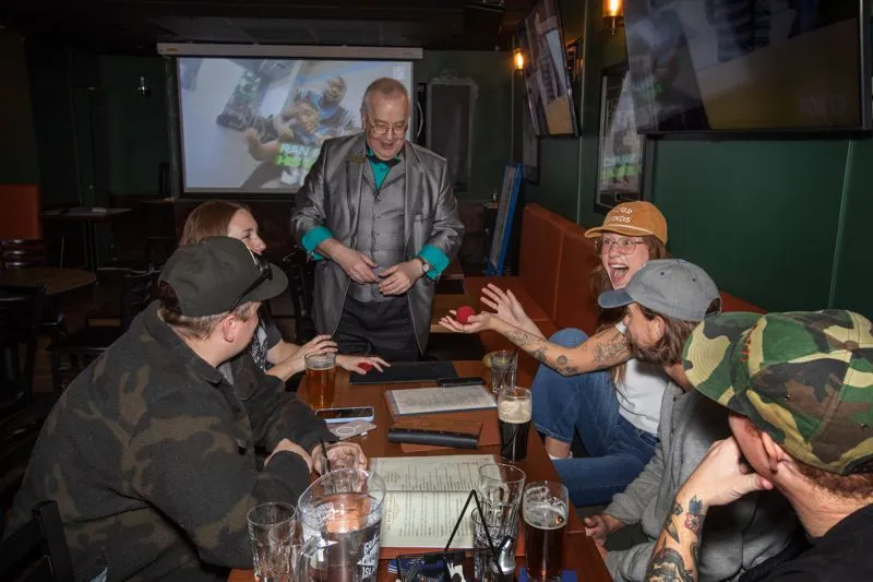 Rick Mearns restaurant magician